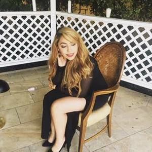 Meet your Posher, Hilda